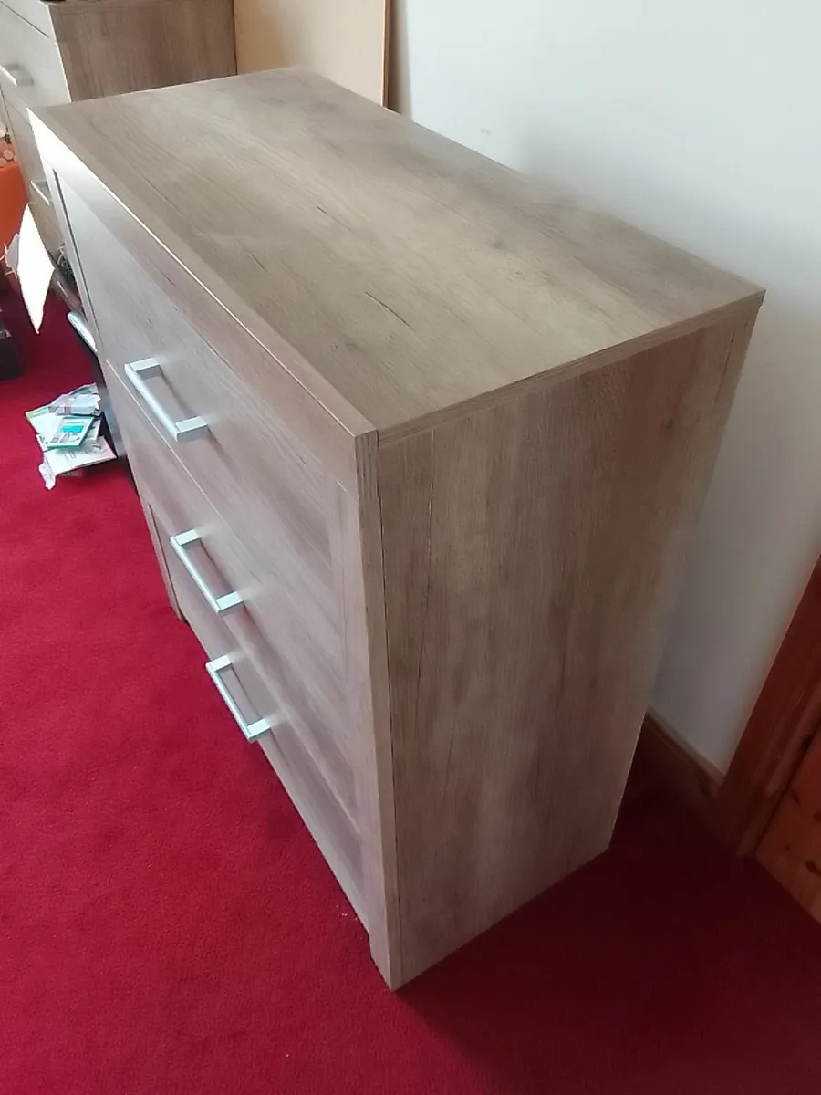 Two chests of drawers - Image 2