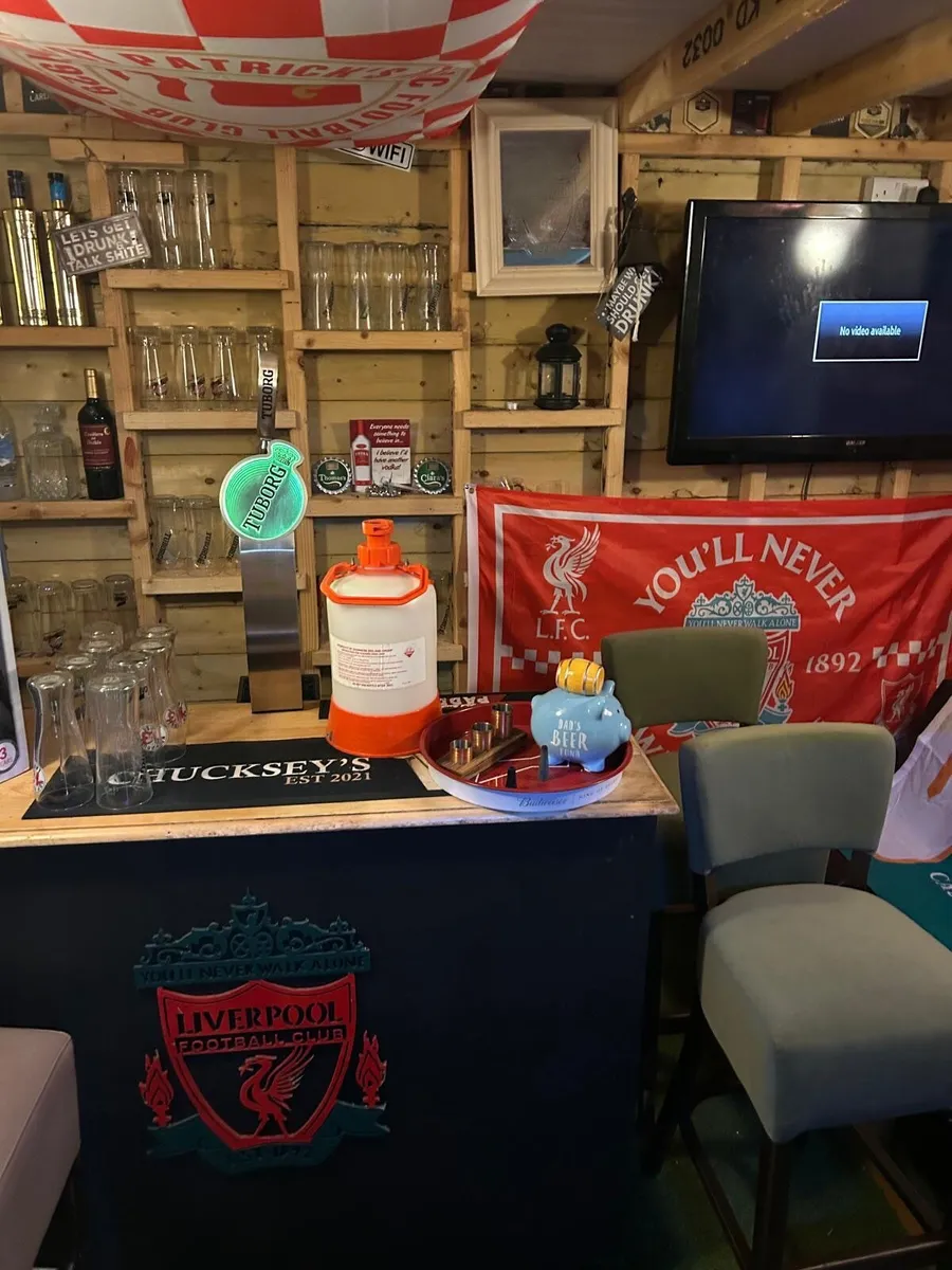 Home bar - Image 1