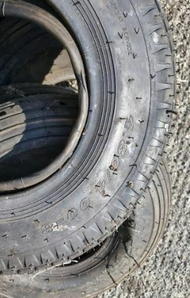 25 Wheel barrow tyres - Image 1