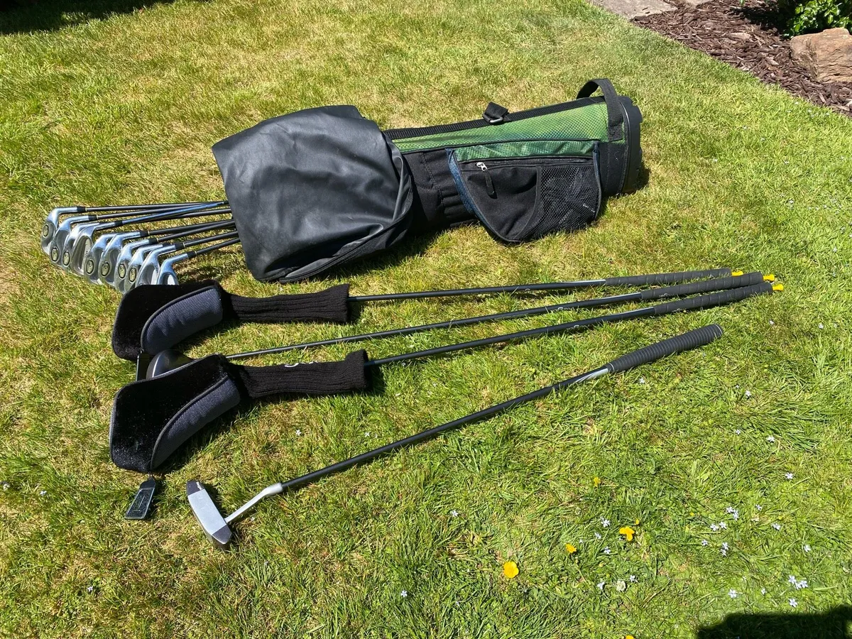 Full set of Adult golf clubs ideal for beginners - Image 1