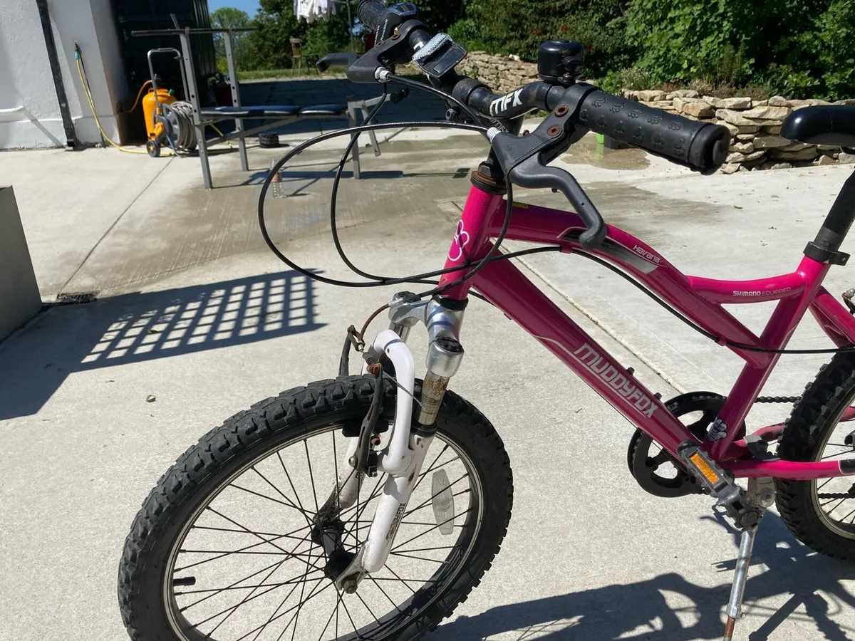 Pink Child’s Bike - Image 4