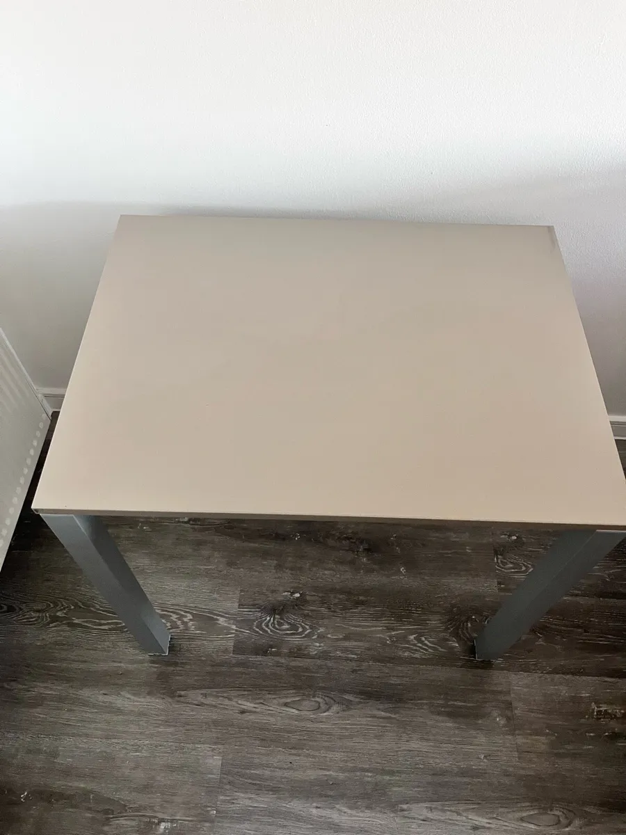 Office table - Image 2