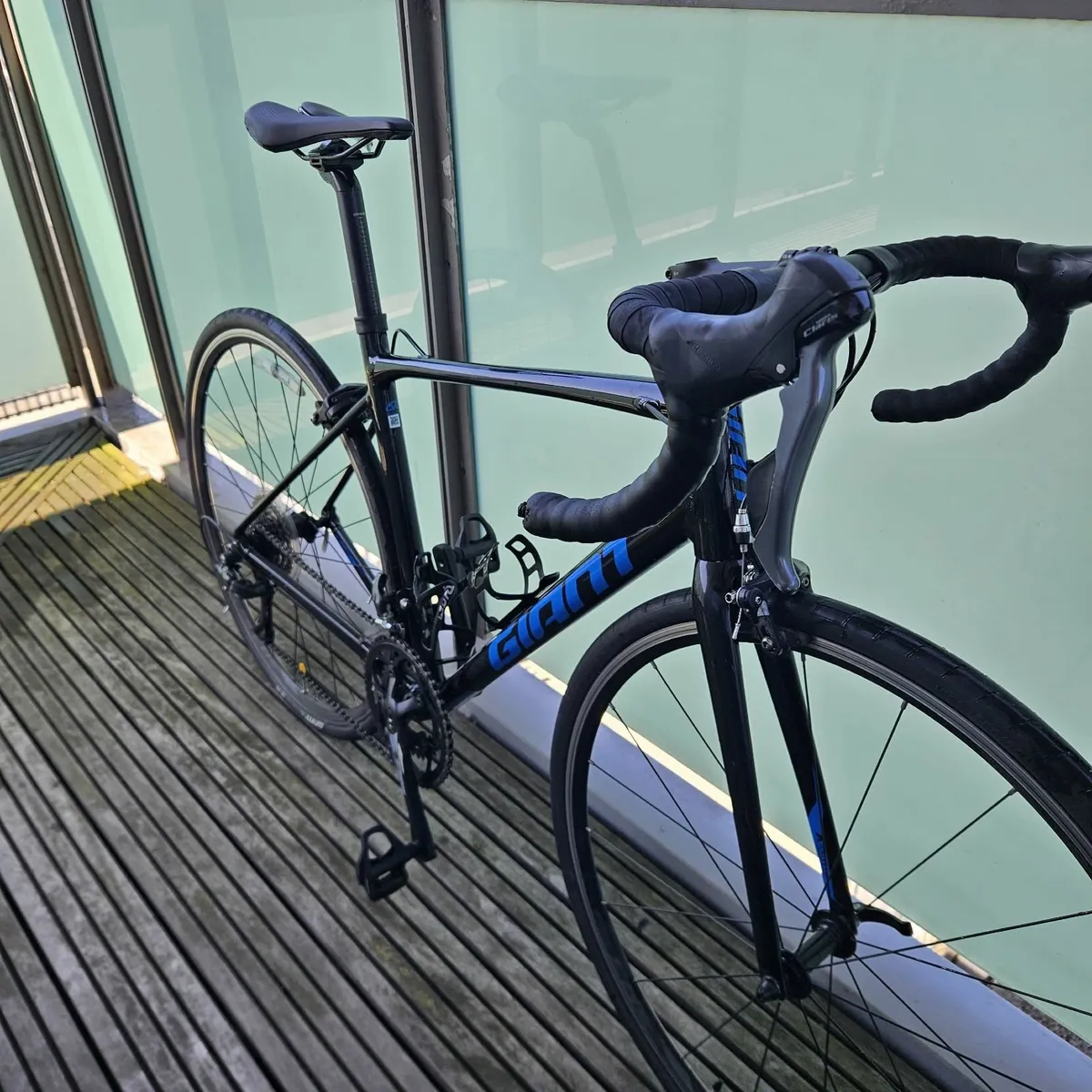 Giant Contend 2 Road Bike - M - Great Condition - Image 1