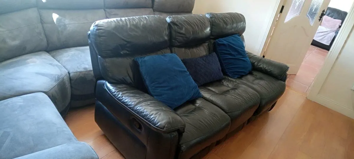 Sofa - Image 2