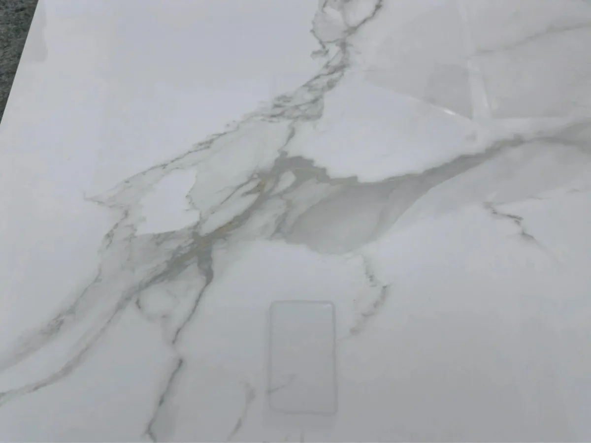 60x60 marble feature tiles €16 per sqm - Image 2