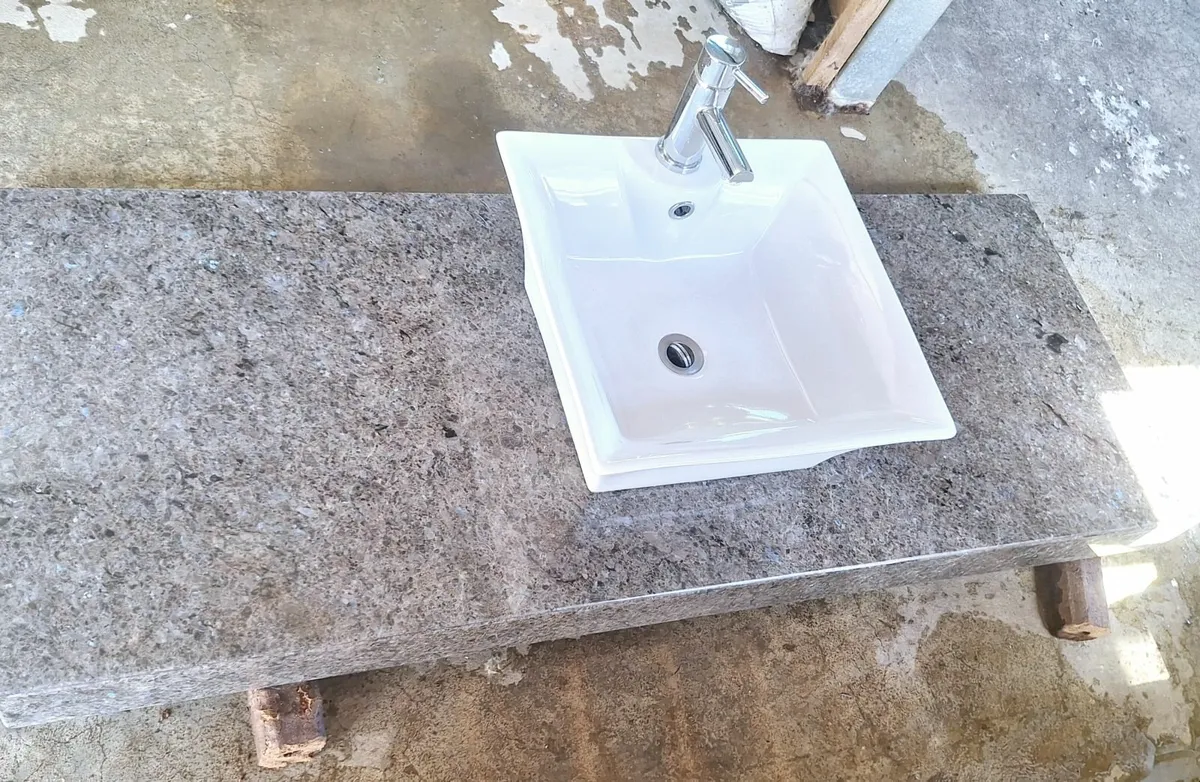 Bathroom unit - Image 1