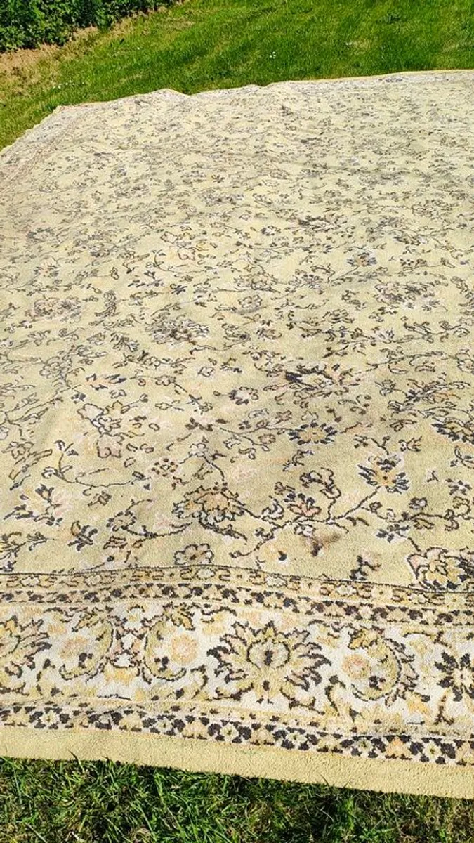 Stunning Large Rug 5.05m x 3.5M (16'6" x 11' 5" ) - Image 4
