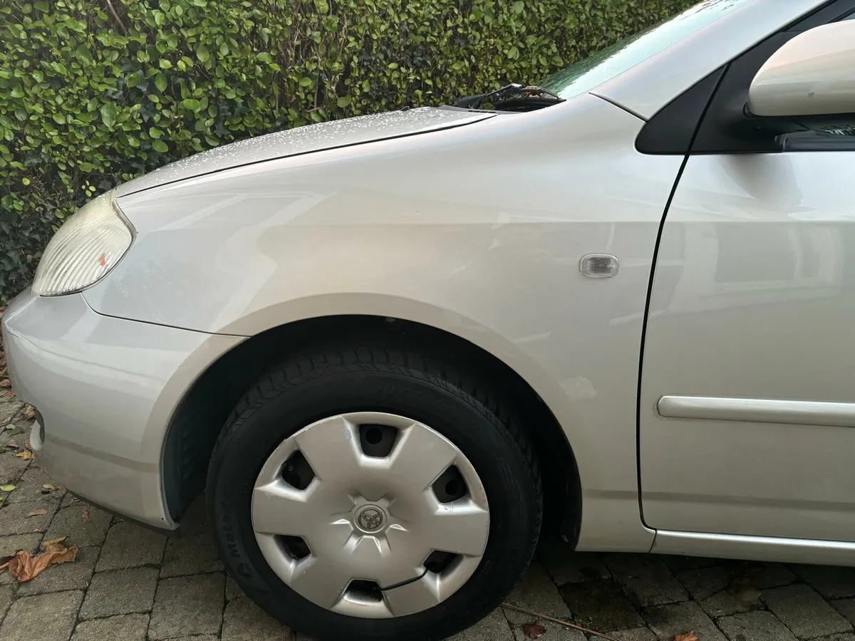 Toyota Corolla - Image 2