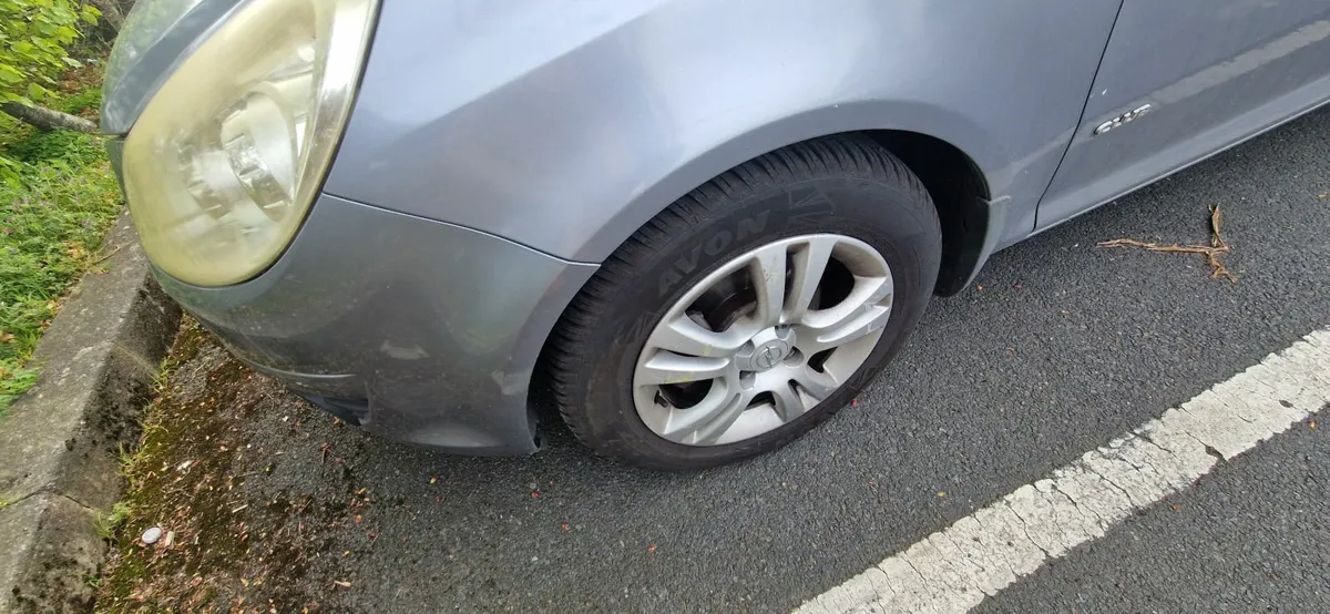Opel Corsa 2010 - Image 2