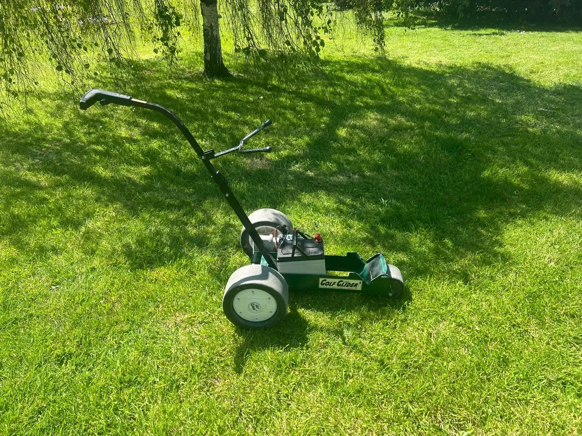 Golf Glider Trolley, battery and charger - Image 1