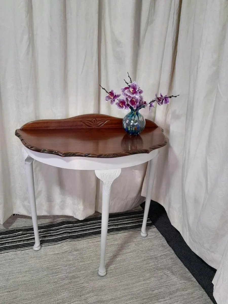 Revived console table - Image 1