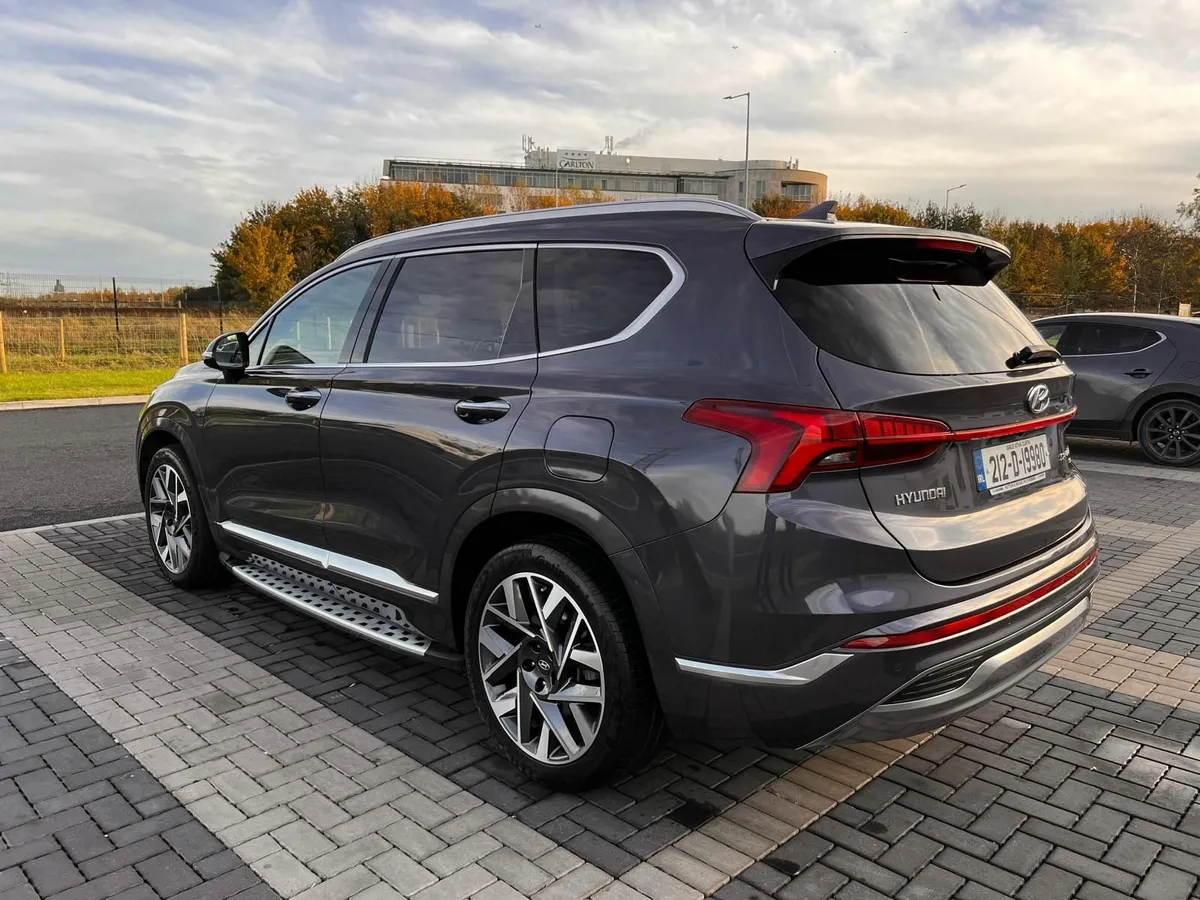 Hyundai Santa Fe 2021 2.2 Diesel AWD–Fully Loaded - Image 3