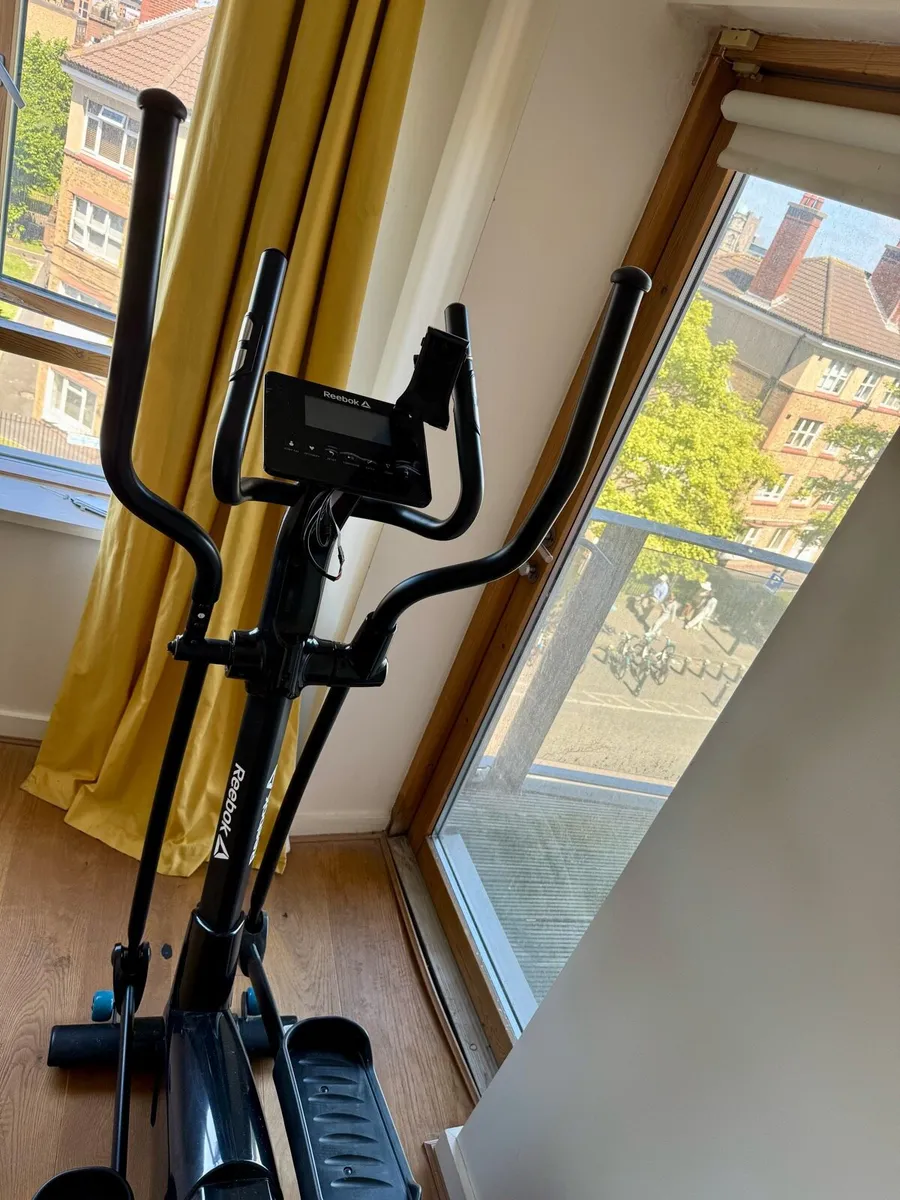 Reebok JET 300 elliptical - Image 3