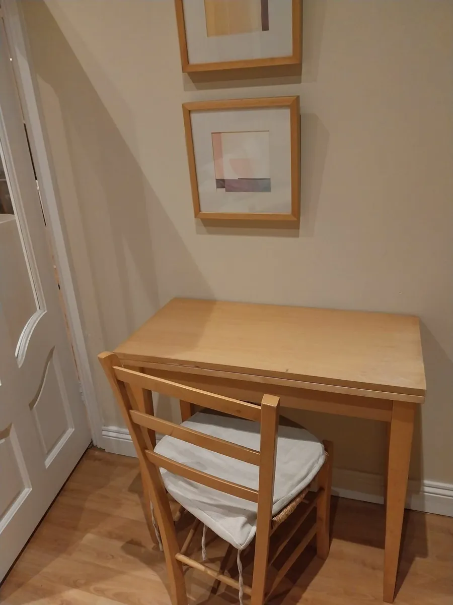 Table foldable