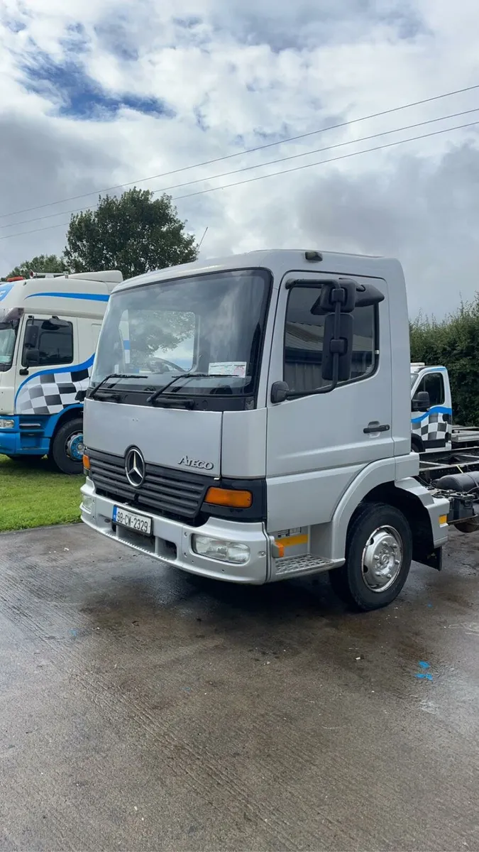 Atego truck is - Image 2
