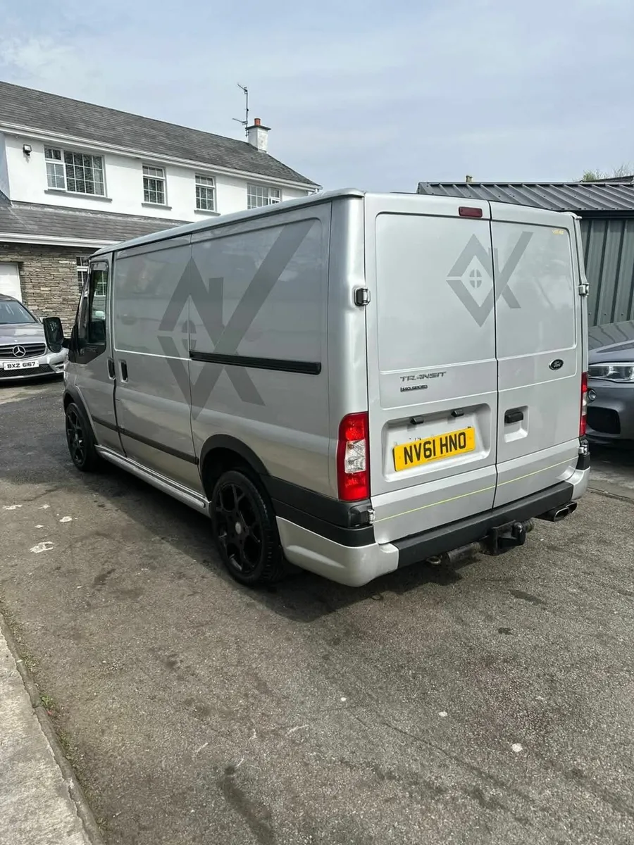 Ford Transit Sport 2.2 TDCI 2011 - Image 2