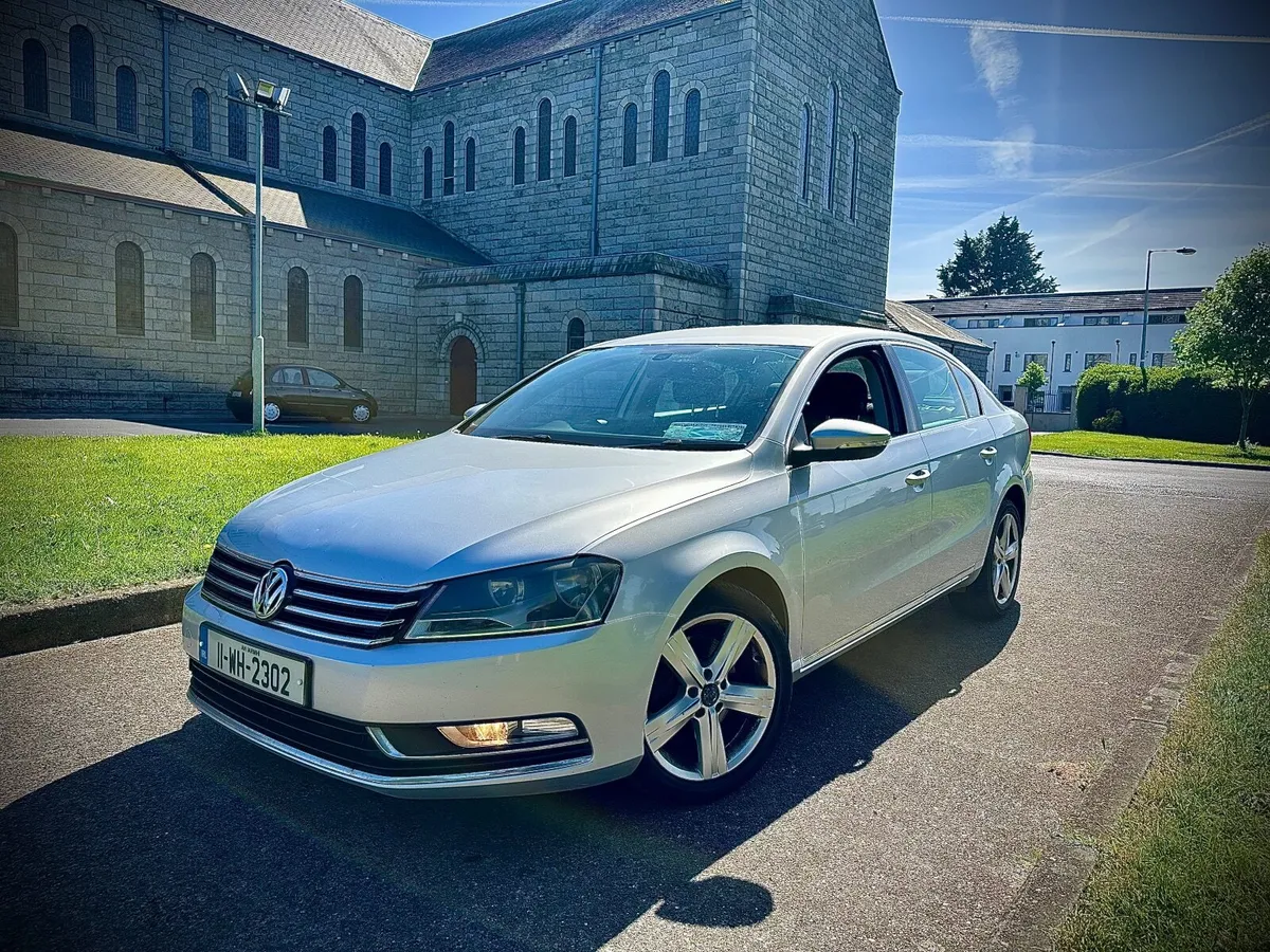 Volkswagen Passat 2011 - Image 1