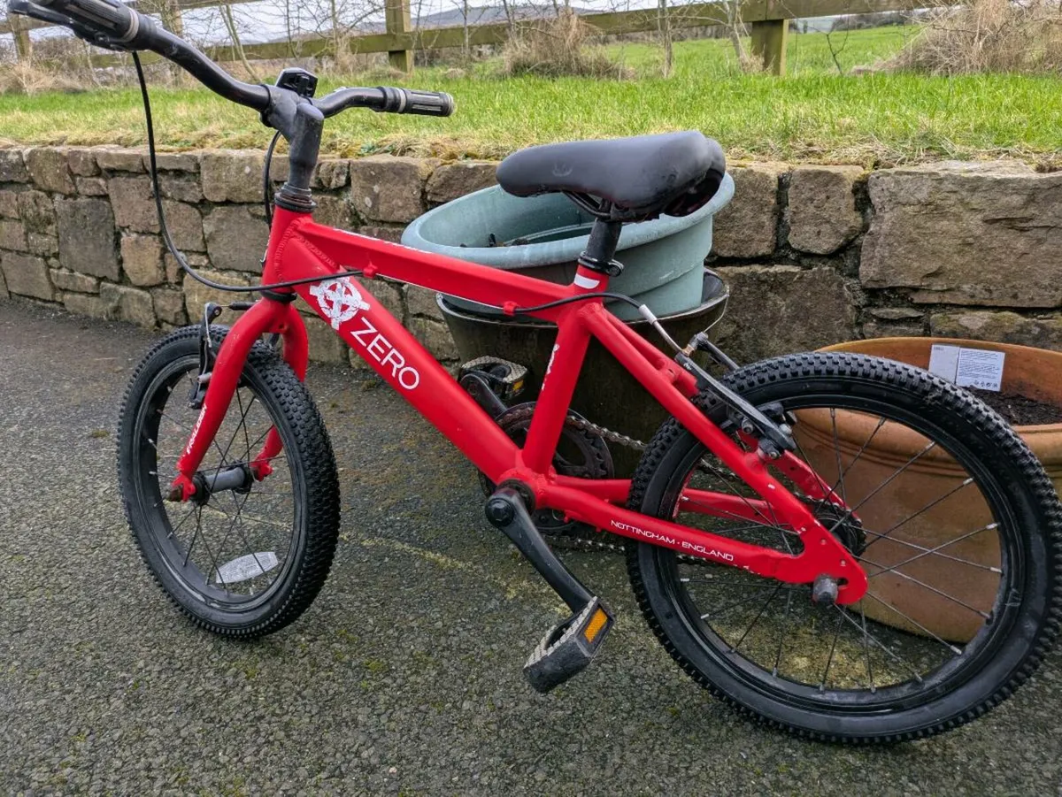 Raleigh boys 16inch bike - Image 2