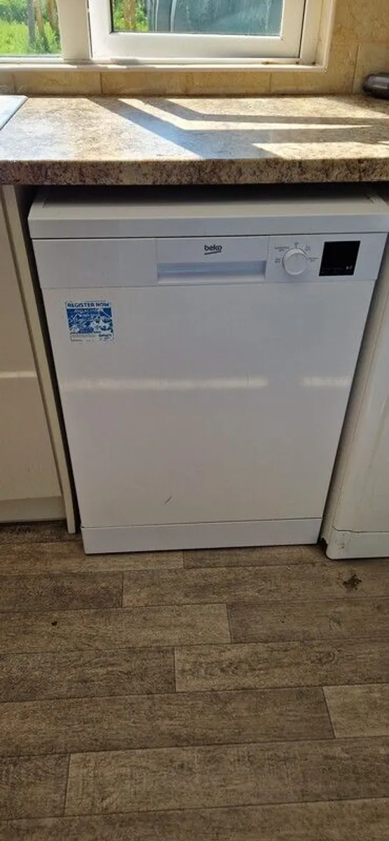 dishwasher for sale in perfect working condition - Image 1