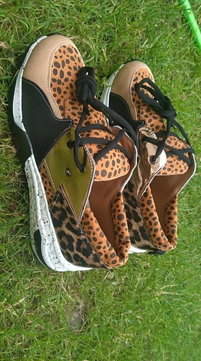 New Leopard Runners sizes 3-8 - Image 1