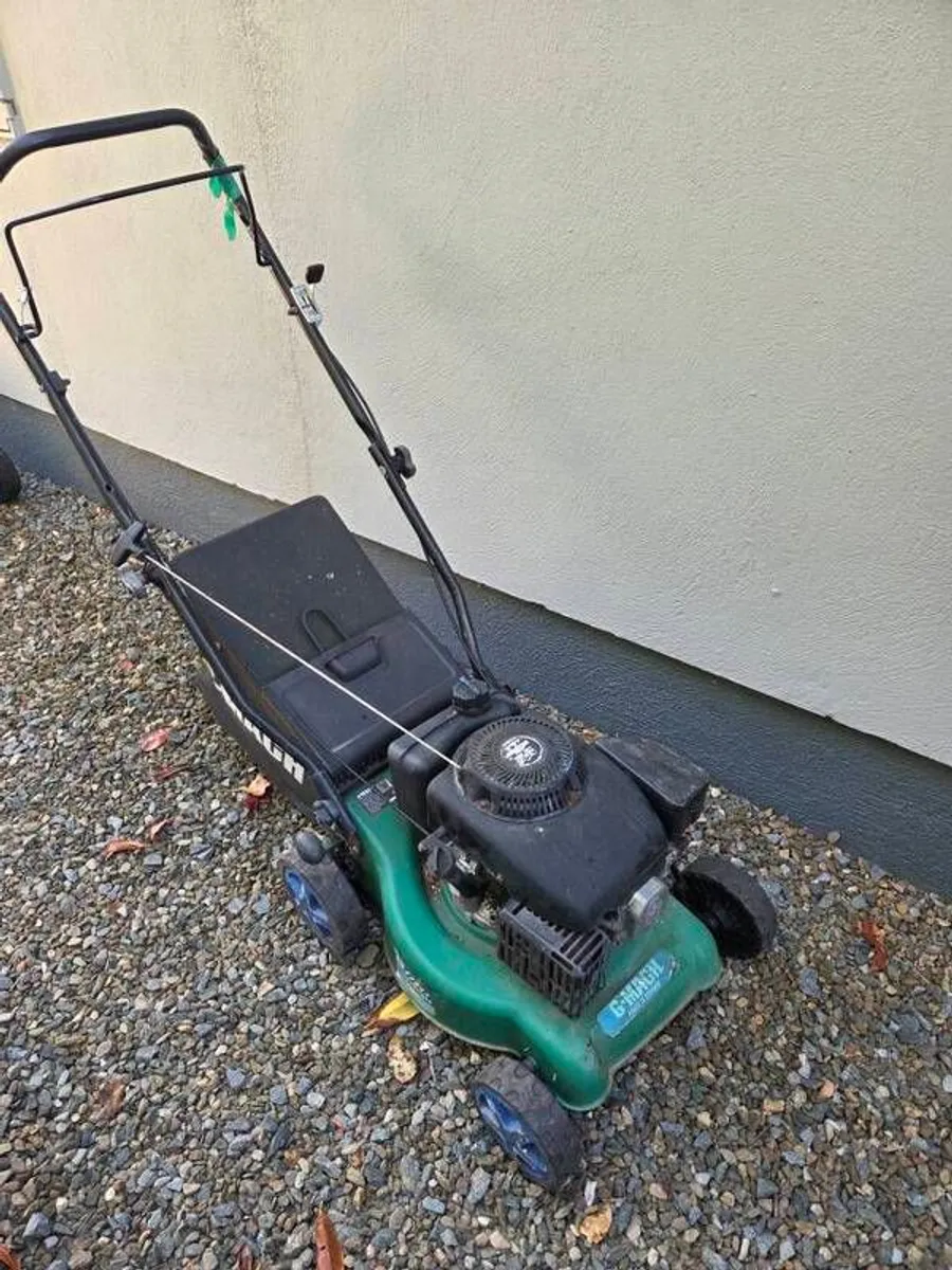 Lawn mower - Image 2