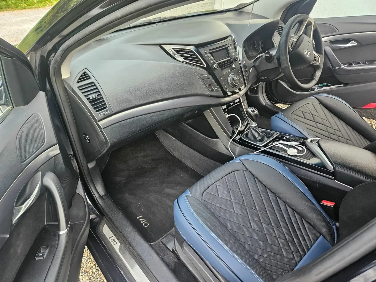 Hyundai i40 2012 - Image 2