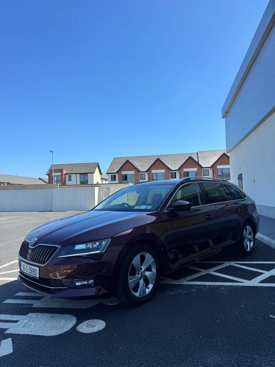 Skoda Superb Estate *high spec* - Image 3