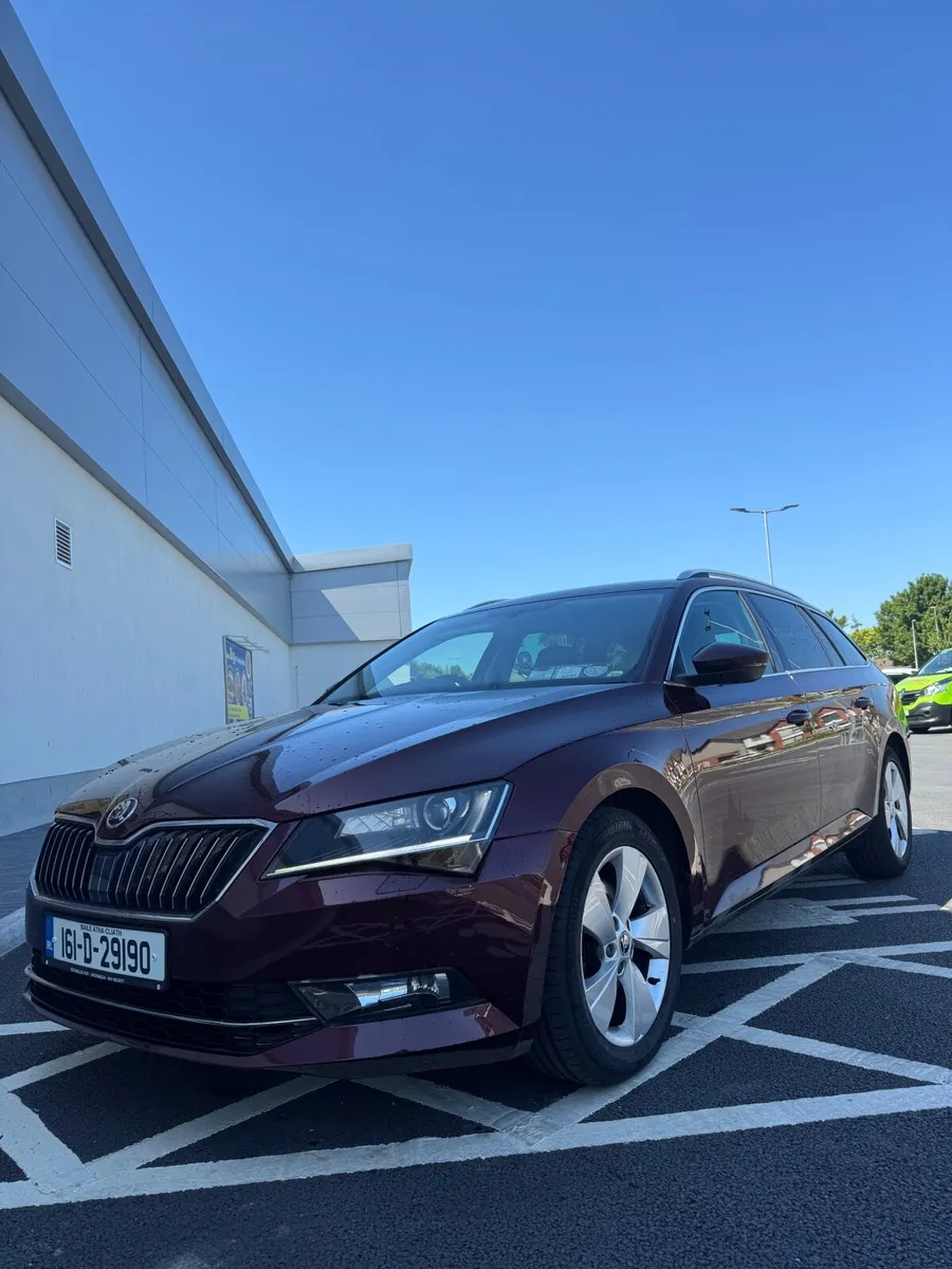 Skoda Superb Estate *high spec* - Image 2