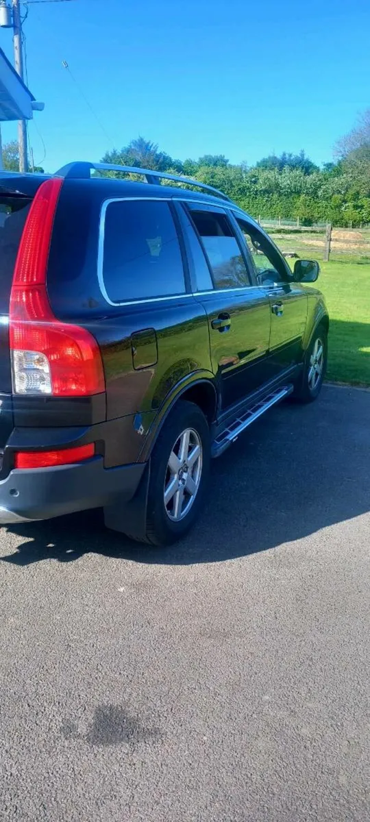 Volvo XC90 - Image 2