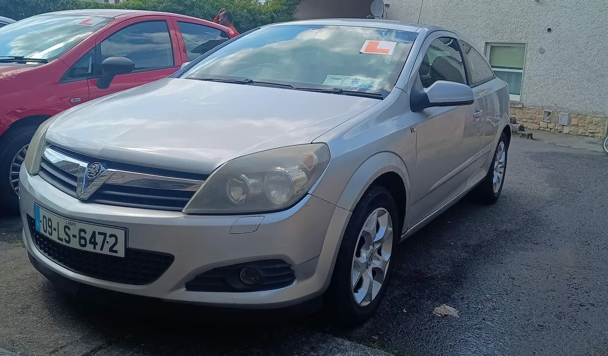 Car - Image 4