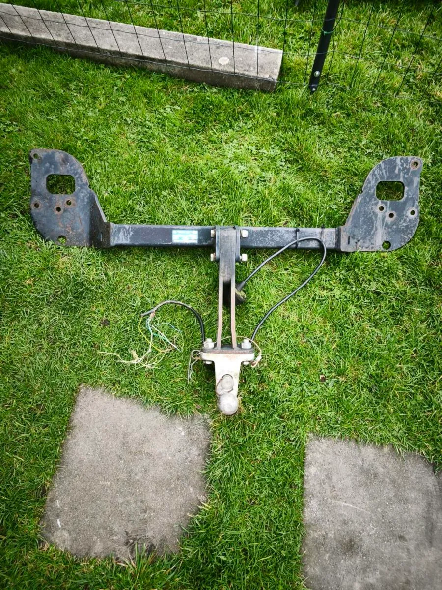Hyundai Tucson Towbar - Image 3