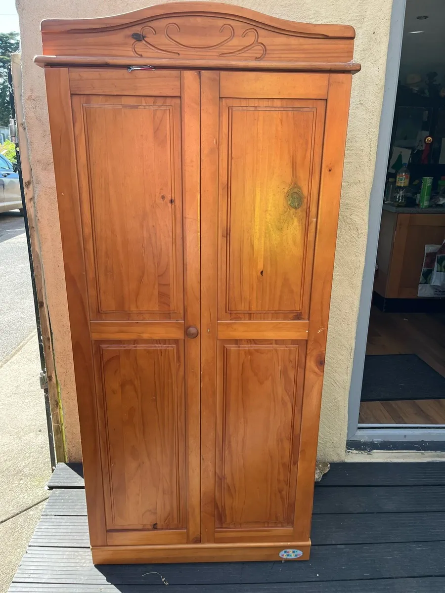 Child’s Wardrobe - Image 1