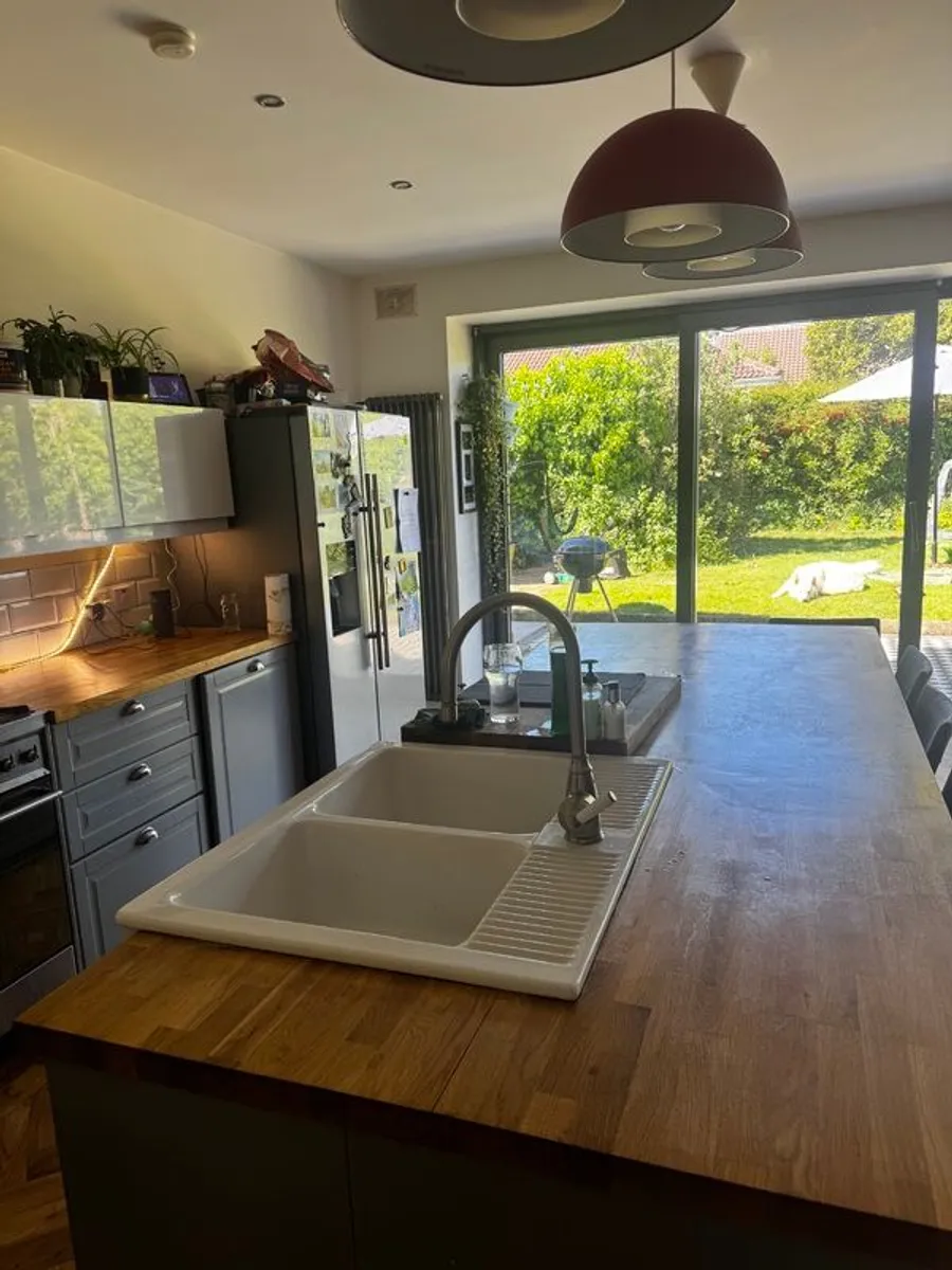 Kitchen for sale - Image 1