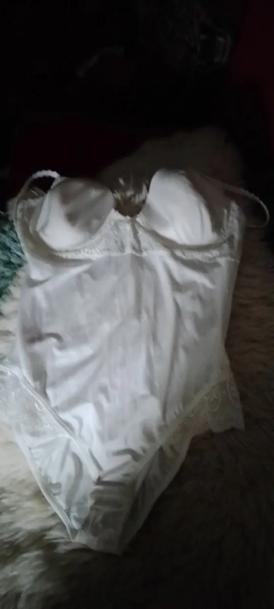 Crossdresser? Lingerie wigs etc - Image 3
