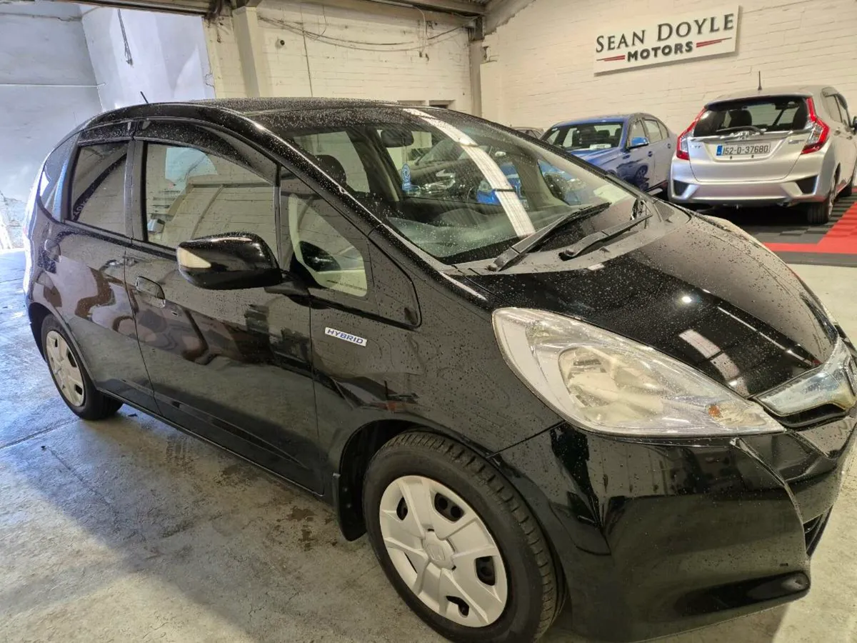 Honda Fit Hybrid Auto 2012 - Image 4