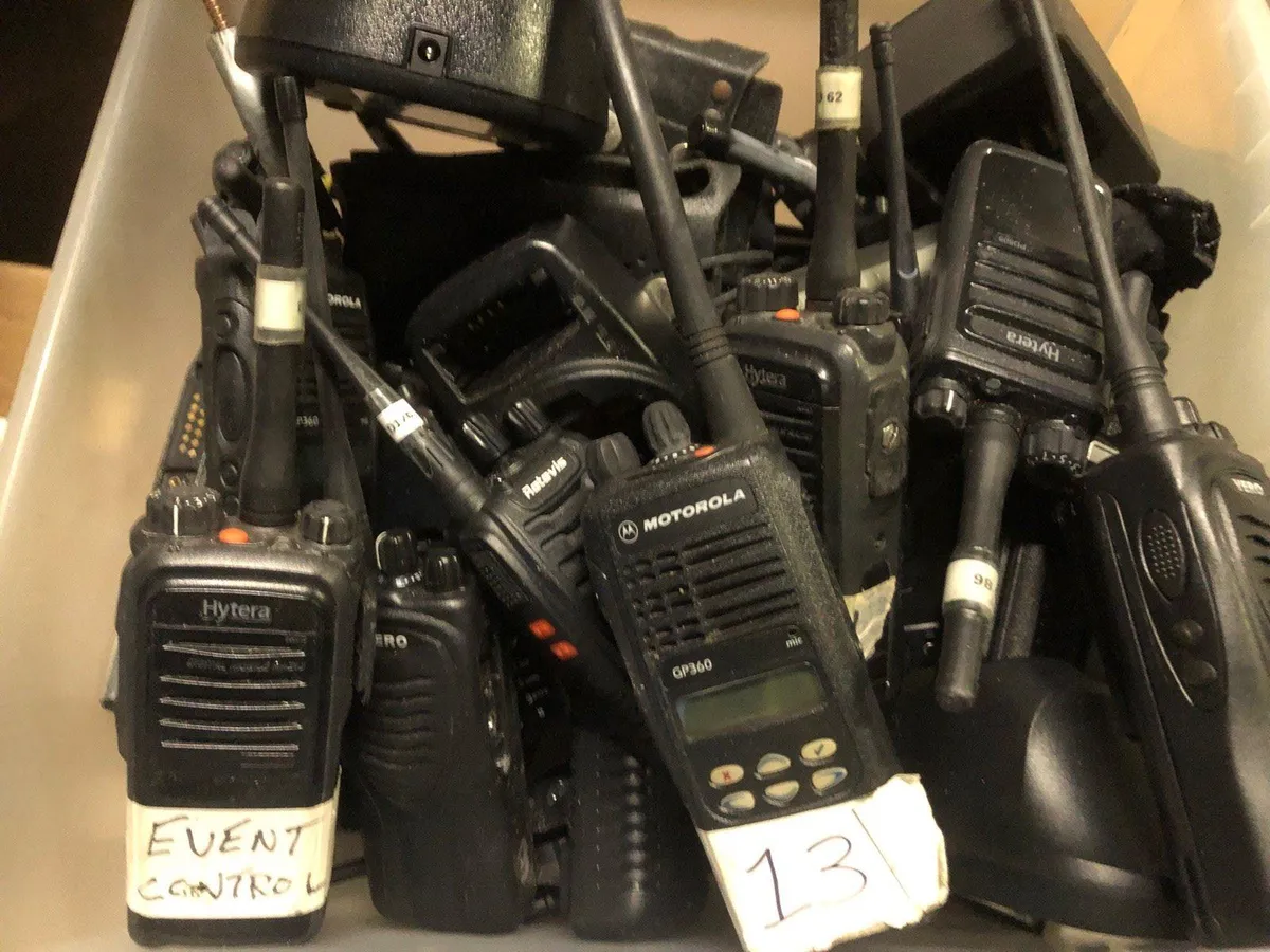 Two way radios - Image 1