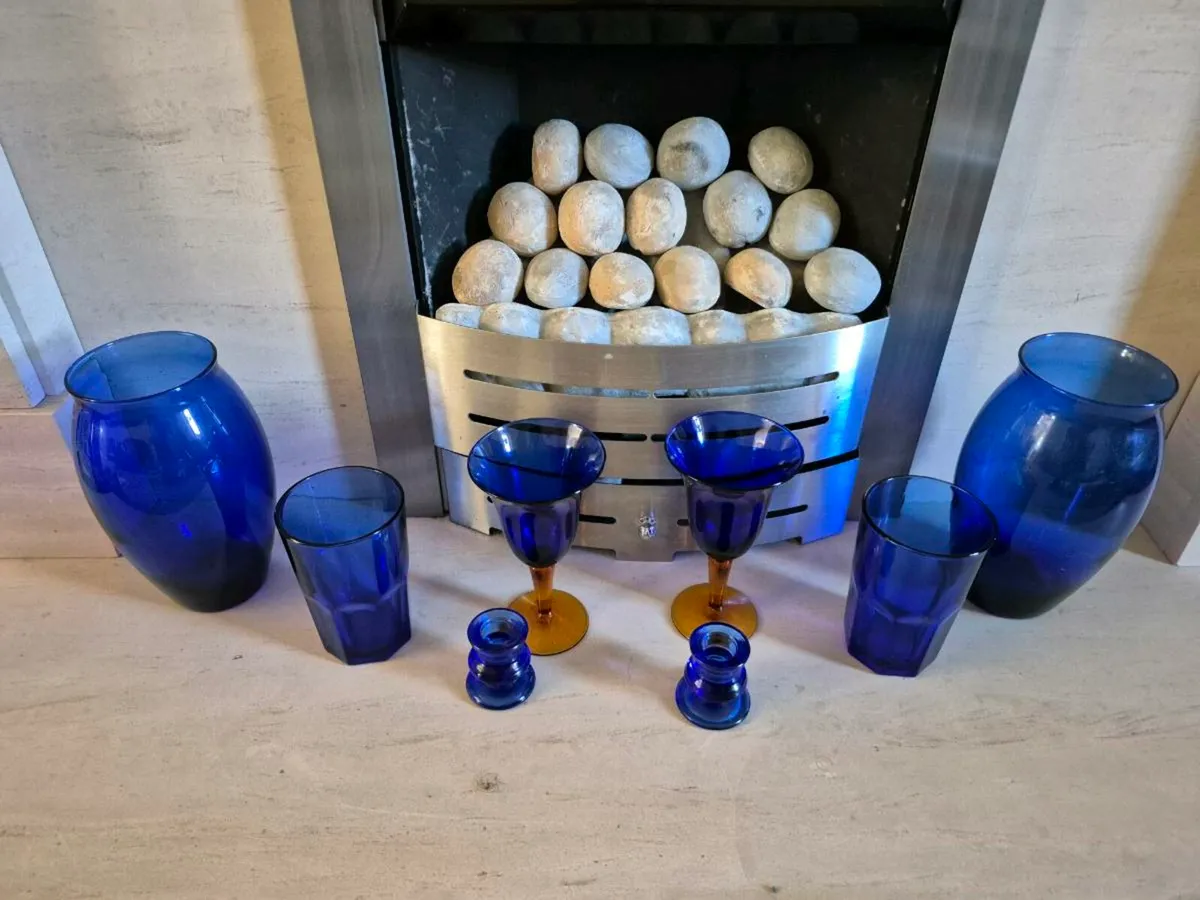 Blue glass collection - Image 1