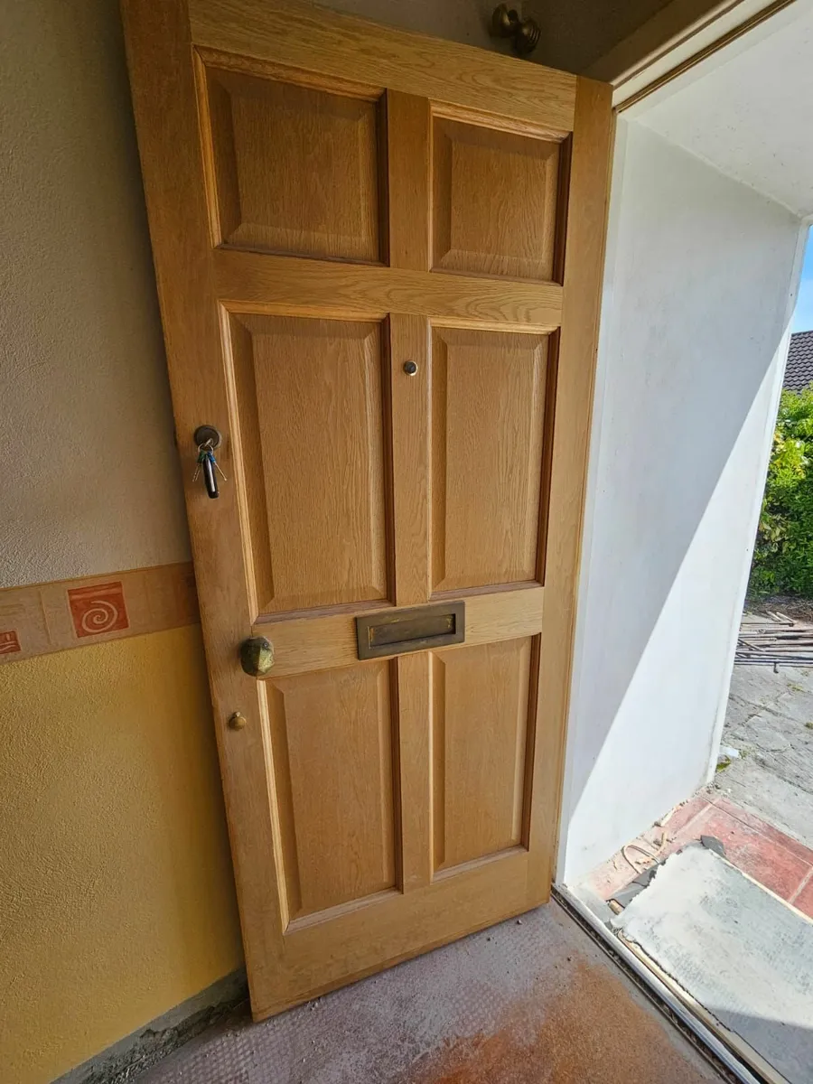 Front Door (solid timber)