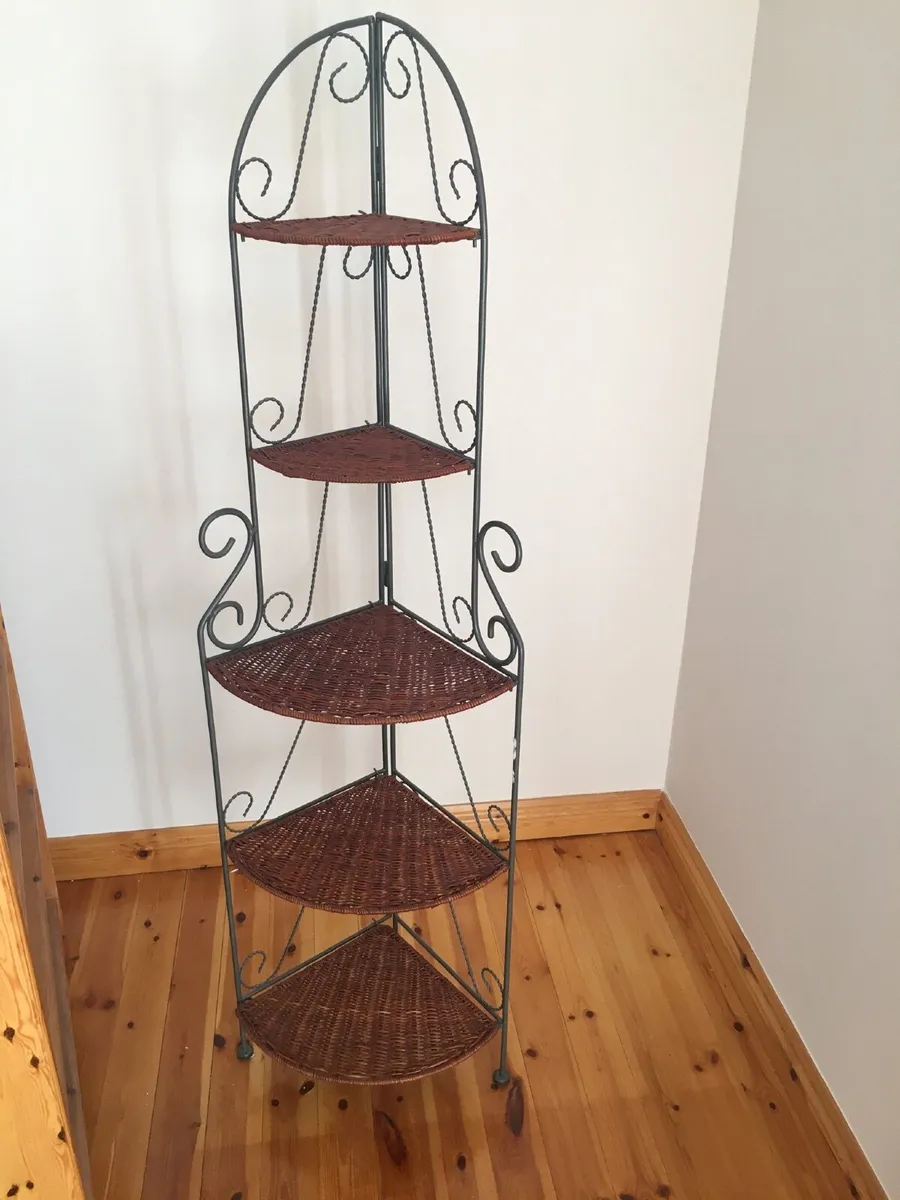 Plant stand