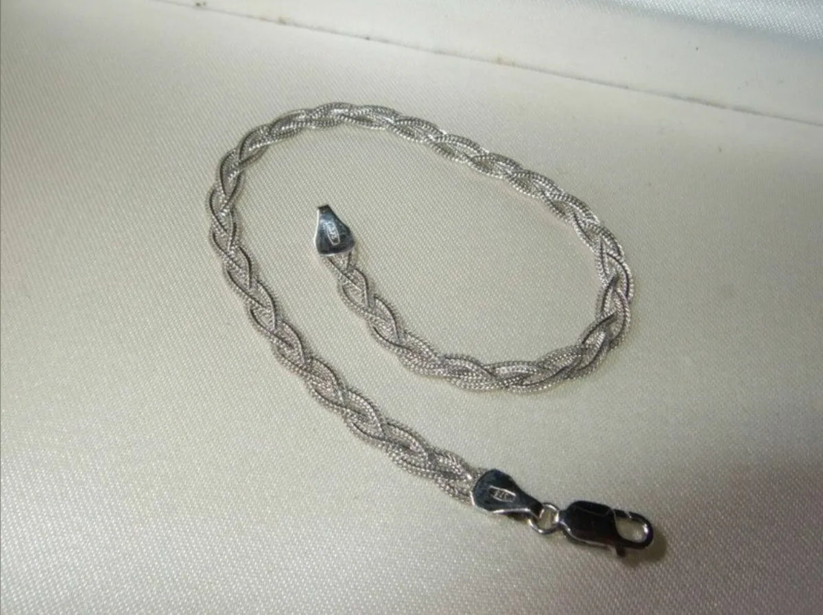 Vintage Hallmarked 9ct White Gold 'Weave' Bracelet - Image 4