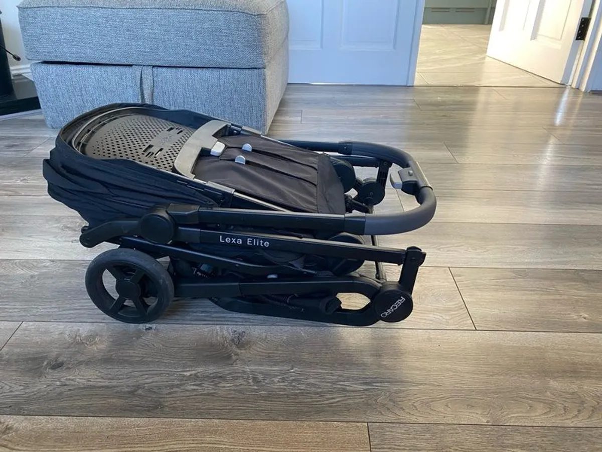 Recaro Lexa Elite lightweight stroller - Image 1