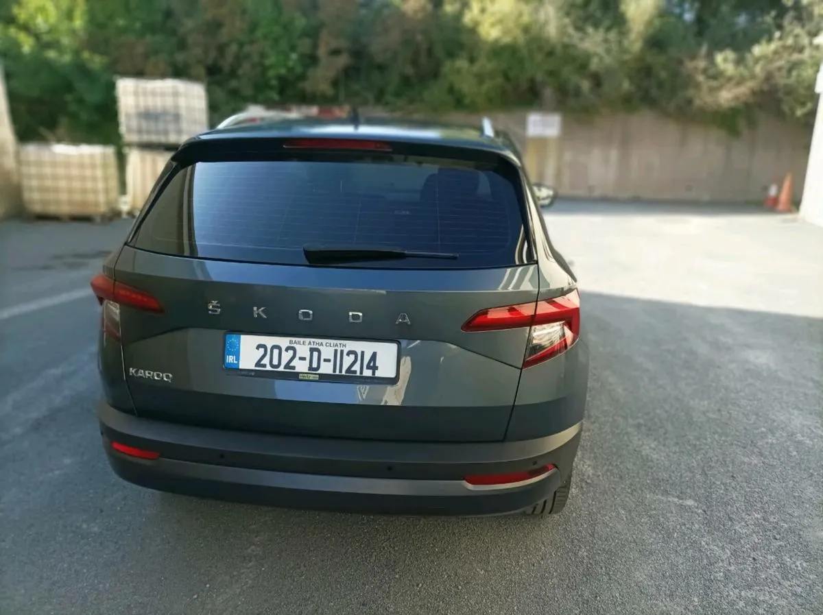 SKODA KAROQ 1.6 TDI AUTOMATIC DSG - Image 3