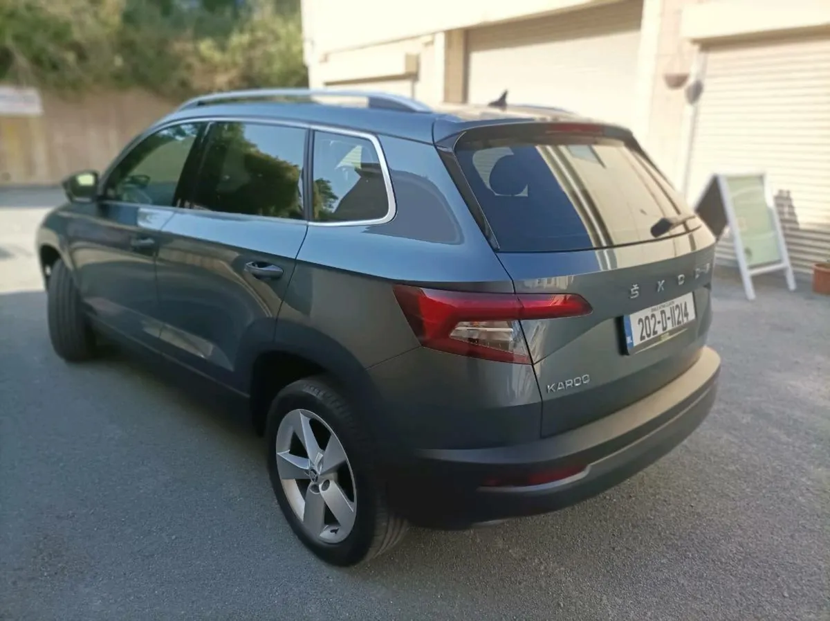 SKODA KAROQ 1.6 TDI AUTOMATIC DSG - Image 4