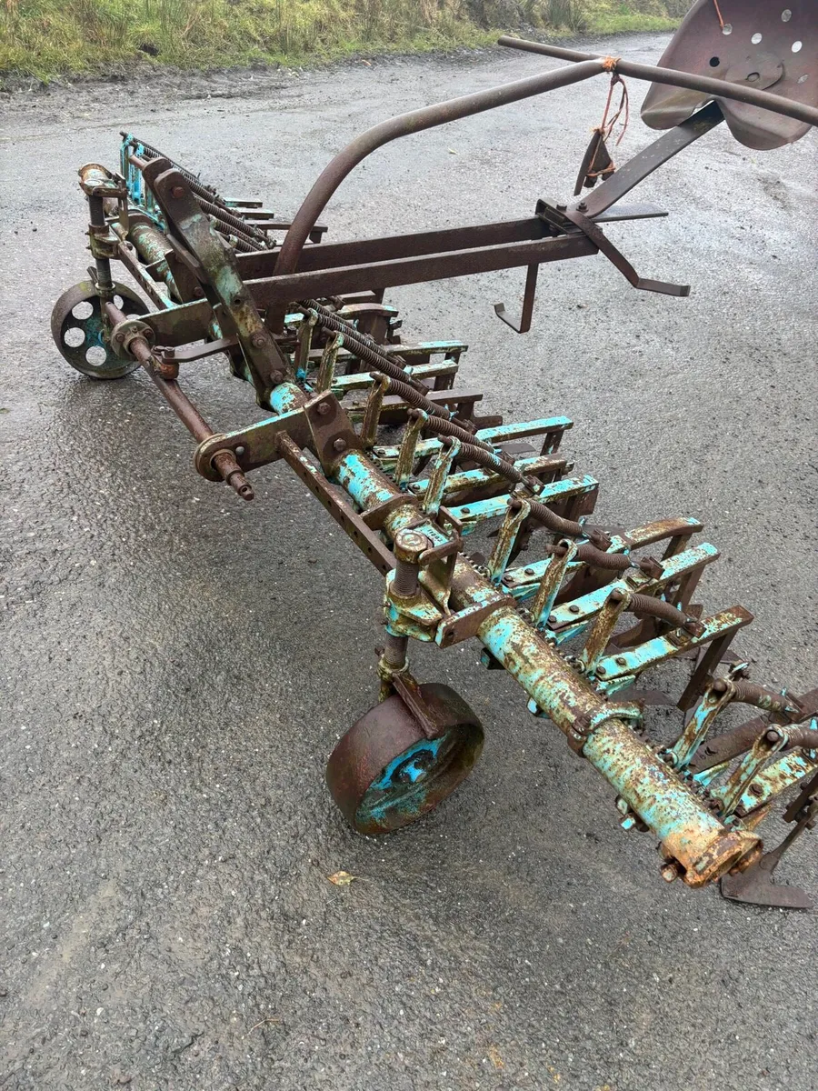 Nickleson Sterage Hoe - Image 1