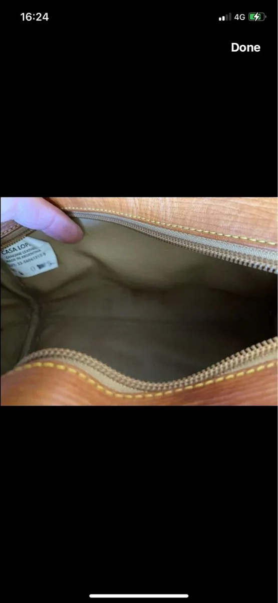Quality Leather Toiletry Bag - Image 4