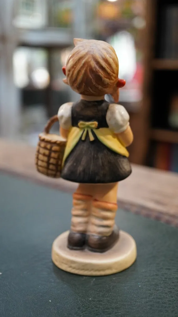 Goebel Hummel Figurine - Sister - Image 3