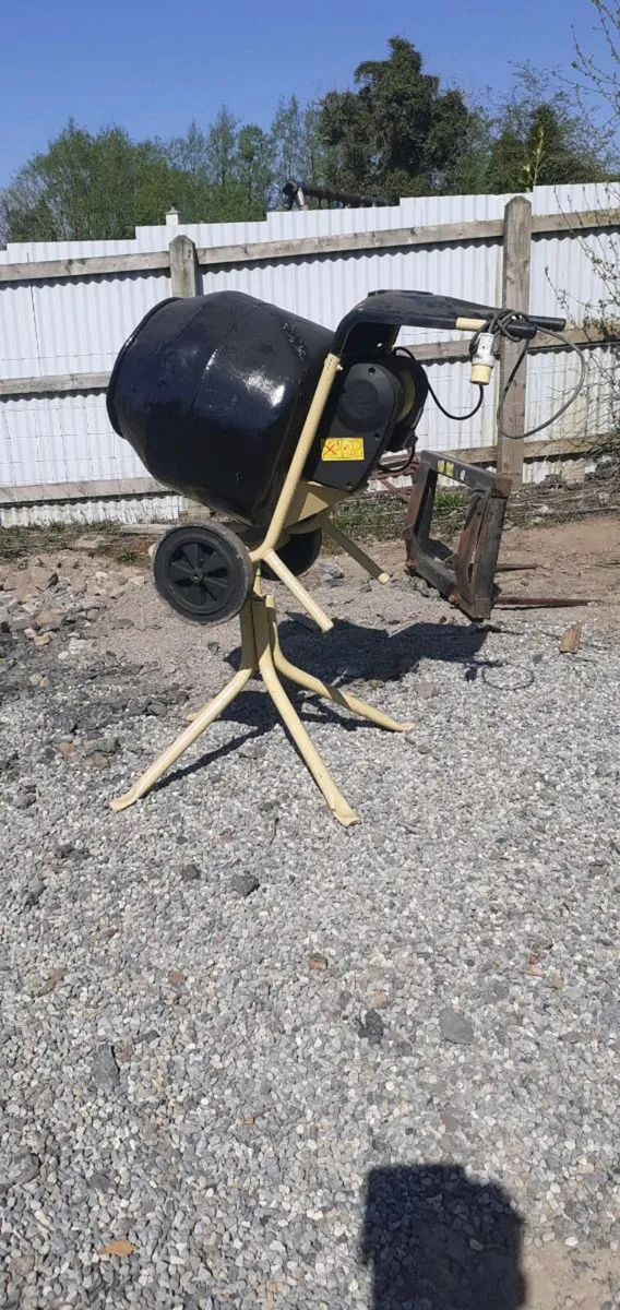 !!!!CEMENT MIXER!!!!!TRACTOR RADIATOR!!!!! - Image 2