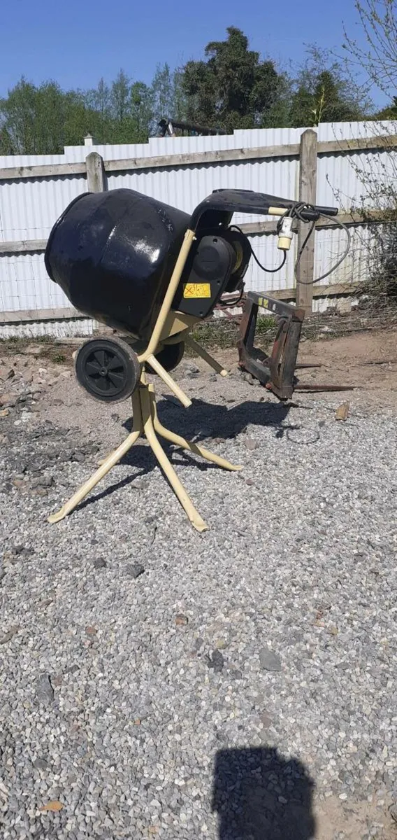!!!!CEMENT MIXER!!!!!TRACTOR RADIATOR!!!!! - Image 1