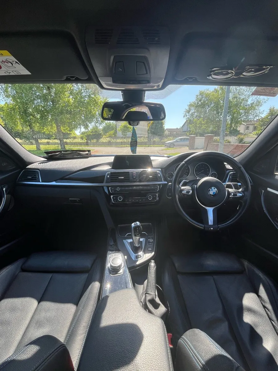 BMW 330e M Sports 2018 - Image 4