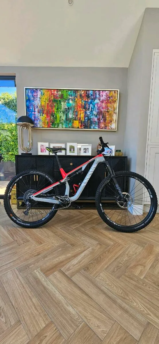 Canyon Neuron Carbon Fibre Mountain Bike - Image 1